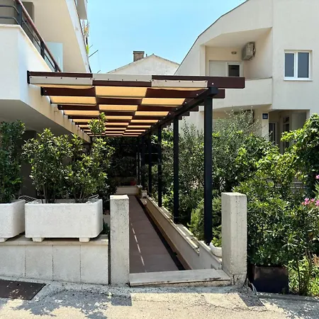 Adria 2 Apartment Baska Voda