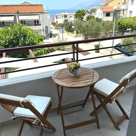 Adria 2 * Baška Voda