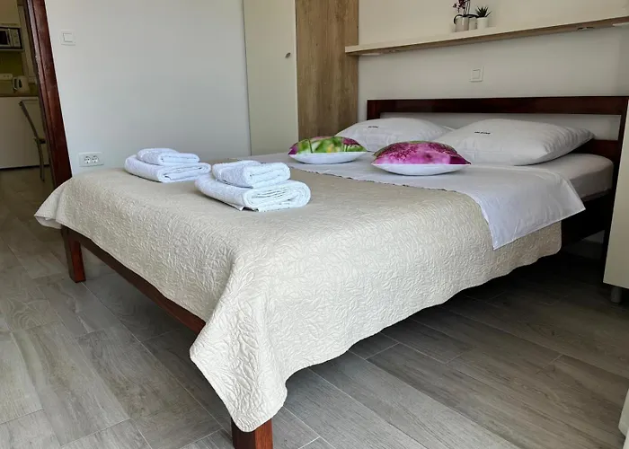 Adria 2 Baška Voda