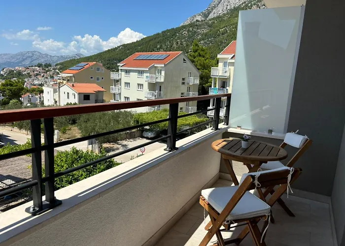 Adria 2 Baška Voda